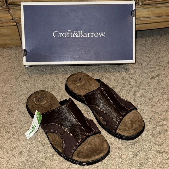 Croft & Barrow Men's Brown Sandals - Picture 2 of 6